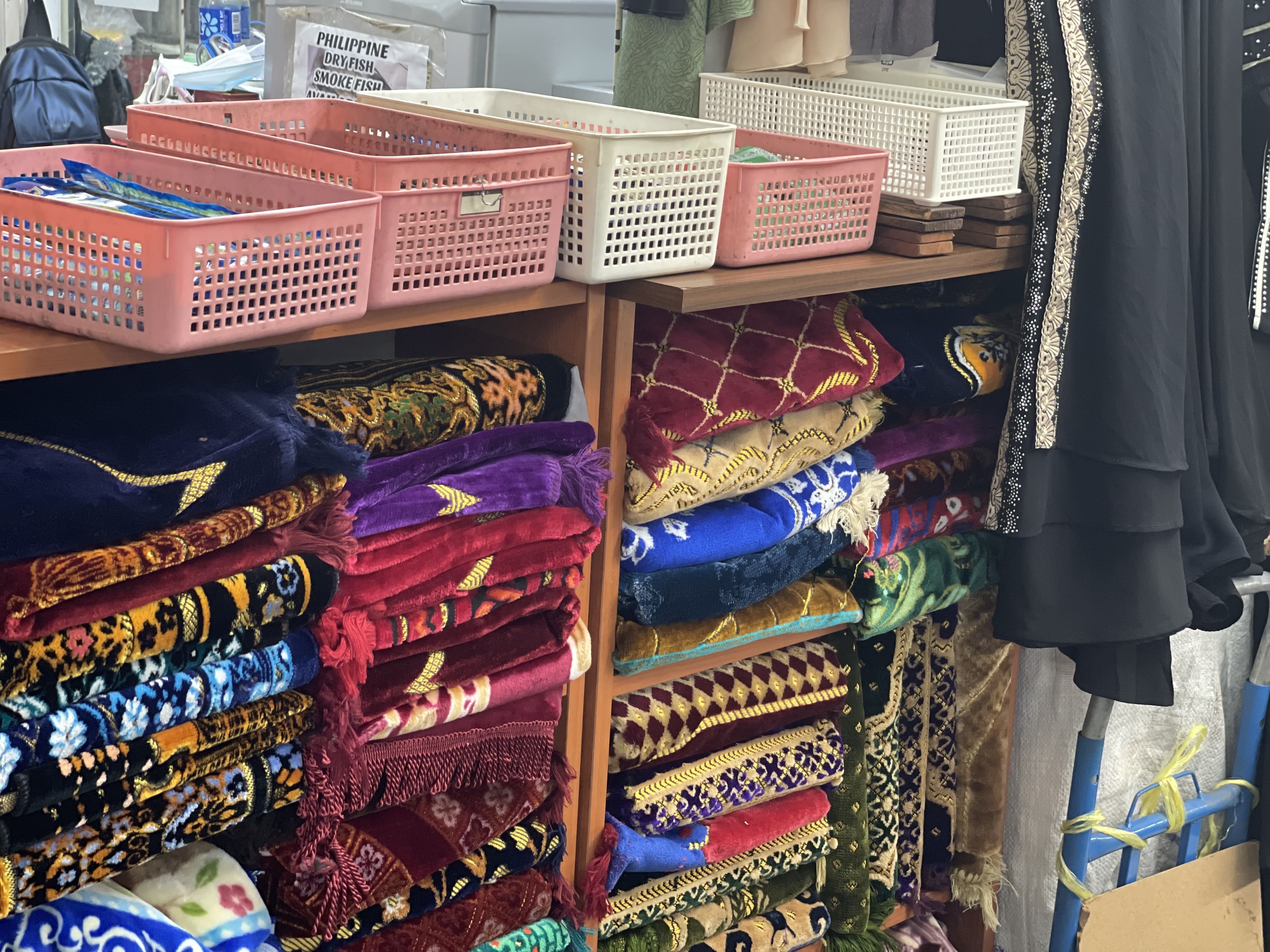 Buraq Enterprises_prayer mats.jpeg