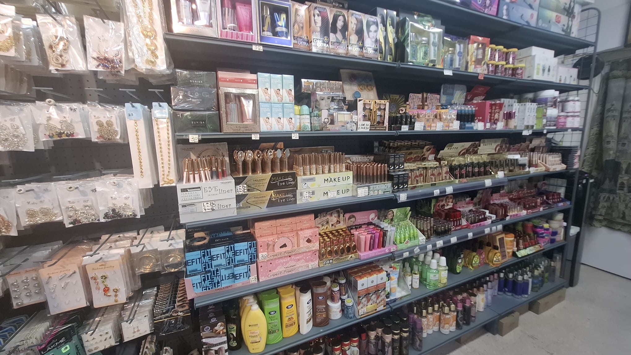 LAADA SHOP (gallery)