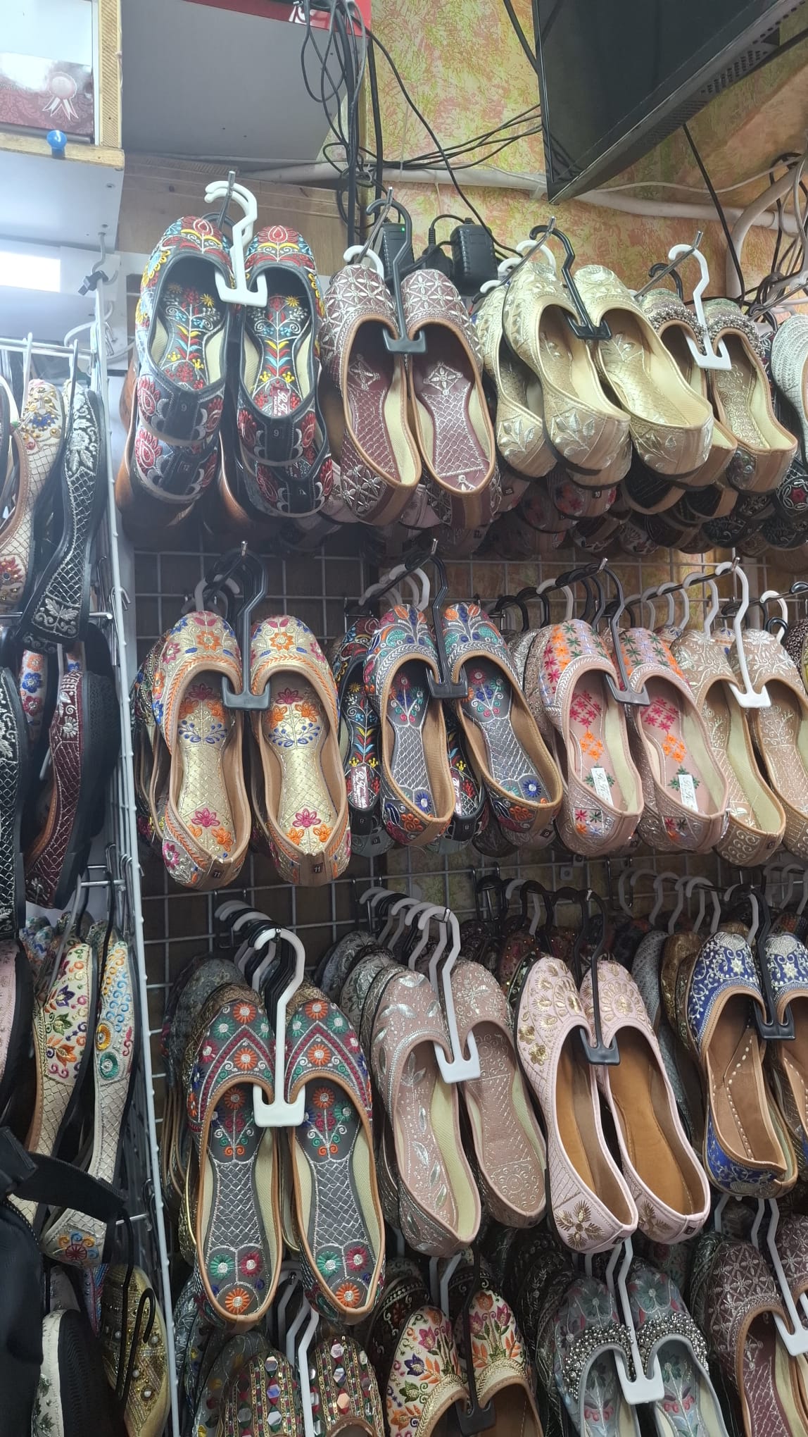 Lala AL Sheikh Trading Co (gallery)