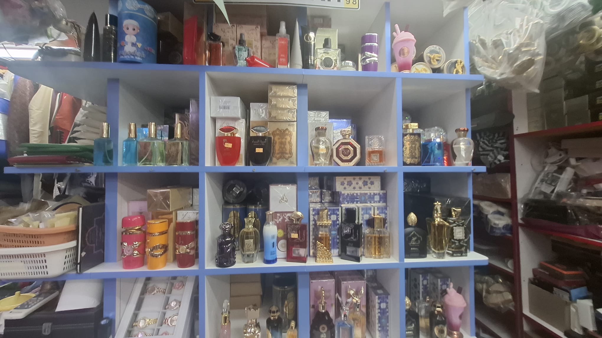 Lala AL Sheikh Trading Co (gallery)