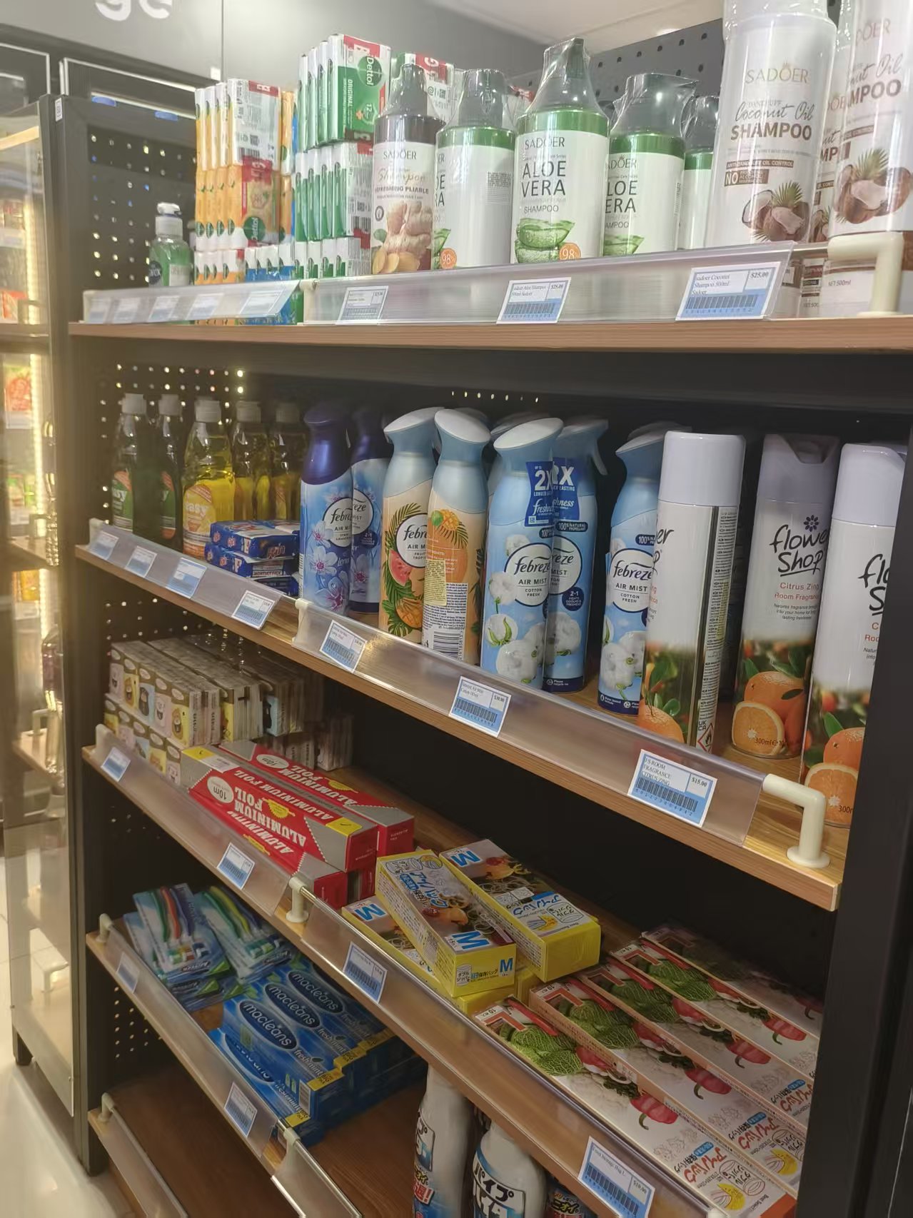 PFG Store interior4