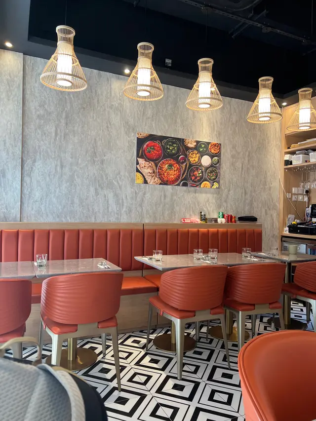 Spice Fusion Kitchen (Interior)