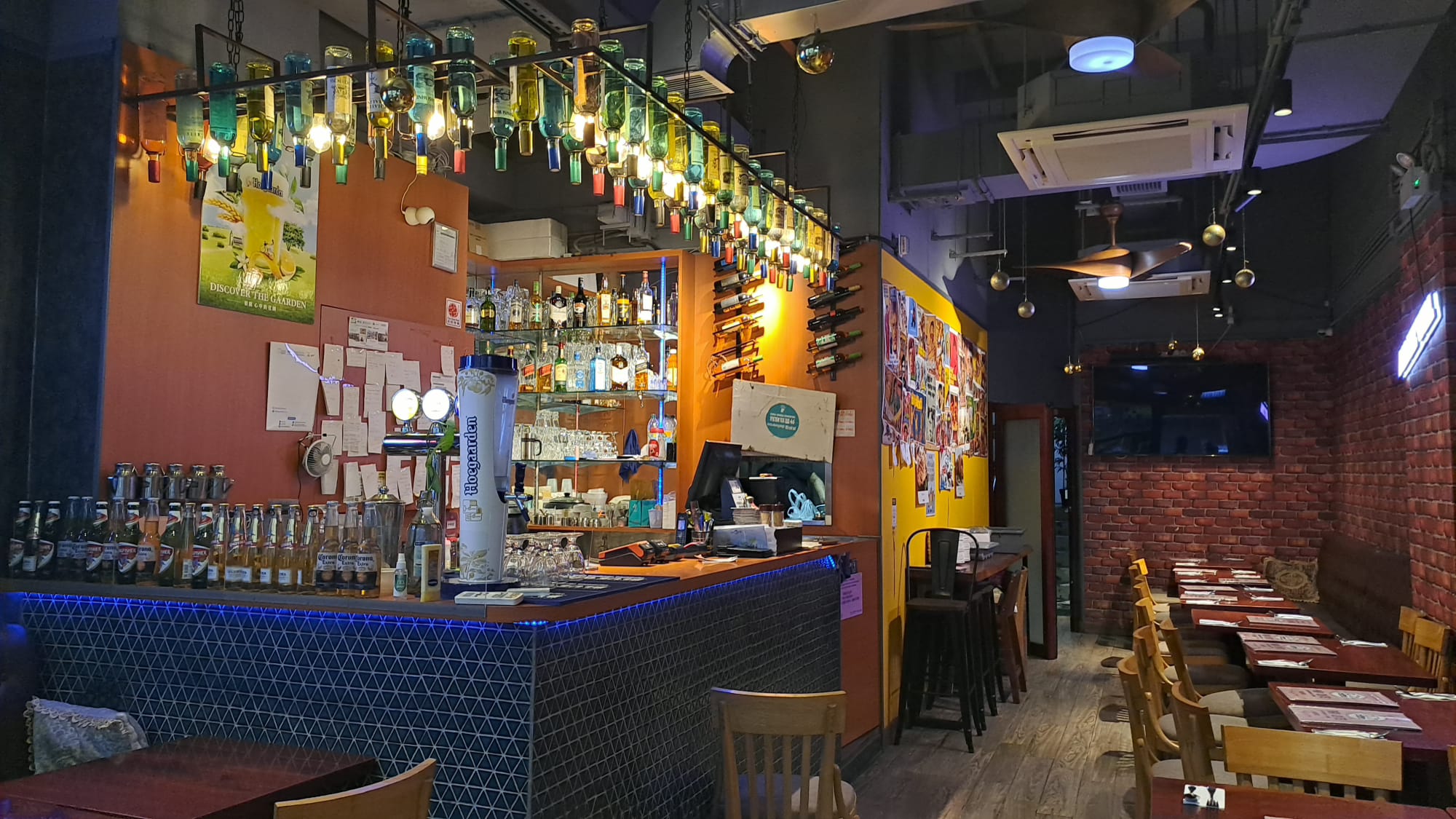 Three Idiots Restaurant And Bar (gallery)