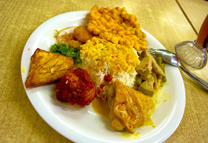 Warang_Mulang_Club_Food